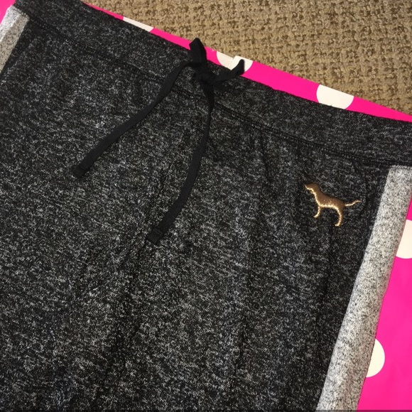 NIP Victoria Secret Pink Cozy Legging L - Picture 2 of 5